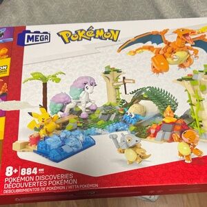 Mega Pokémon Adventure Building Set - Orange and Blue